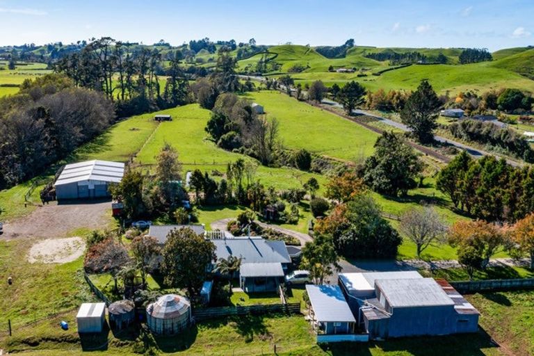 Photo of property in 1284 Mountain Road, Inglewood, 4389