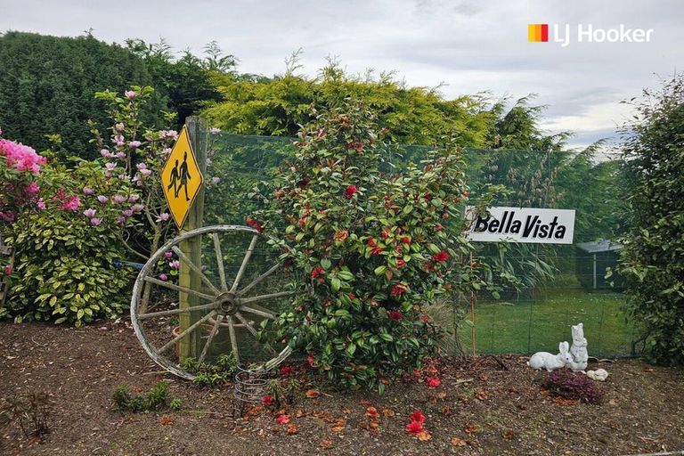 Photo of property in 43 Halfway Bush Road, Halfway Bush, Dunedin, 9076