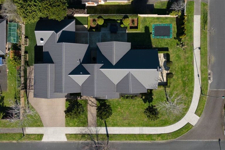 Photo of property in 69 Wiltshire Drive, Huntington, Hamilton, 3210