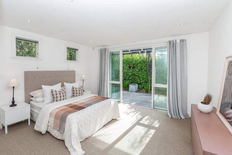 Photo of property in 3 Wherstead Road, Cashmere, Christchurch, 8022