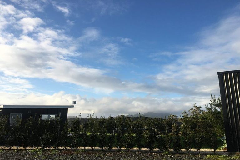 Photo of property in 22 Lakelands Road, Parua Bay, Onerahi, 0192