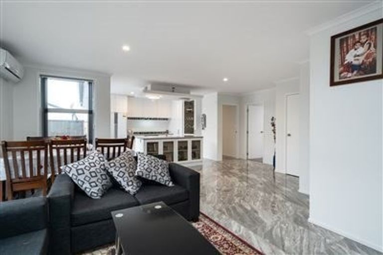 Photo of property in 17 Pimelea Street, Papamoa Beach, Papamoa, 3118