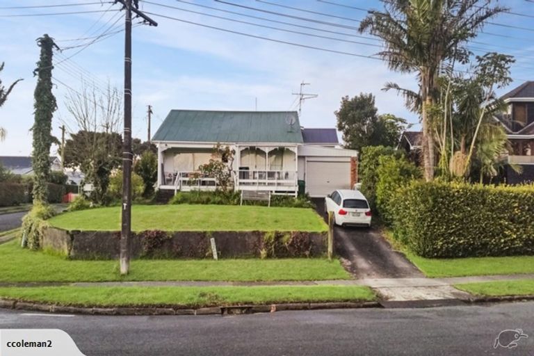 Photo of property in 25 Cambria Road, Devonport, Auckland, 0624