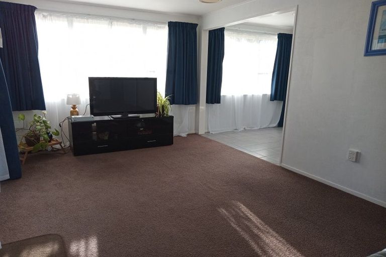 Photo of property in 68 Meadowvale Drive, Levin, 5510