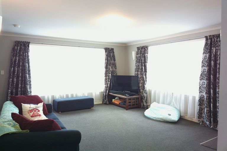 Photo of property in 52 Sheridan Terrace, Johnsonville, Wellington, 6037