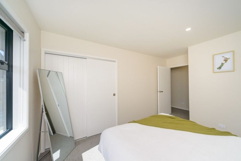 Photo of property in 48 Vaucluse Heights, Fitzherbert, Palmerston North, 4410