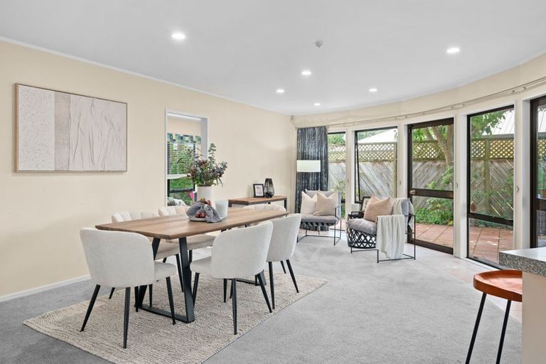 Photo of property in 11 Crowden Place, Harrowfield, Hamilton, 3210