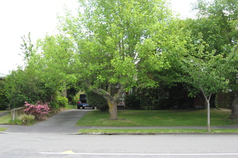 Photo of property in 144 Kendal Avenue, Burnside, Christchurch, 8053