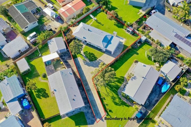 Photo of property in 5 Wikepa Place, Whakatane, 3120