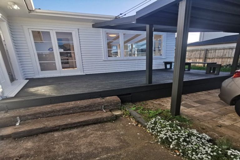 Photo of property in 13 Clendon Avenue, Papatoetoe, Auckland, 2025