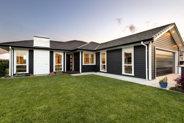 Photo of property in 19 Kowhai Drive, Cambridge, 3434