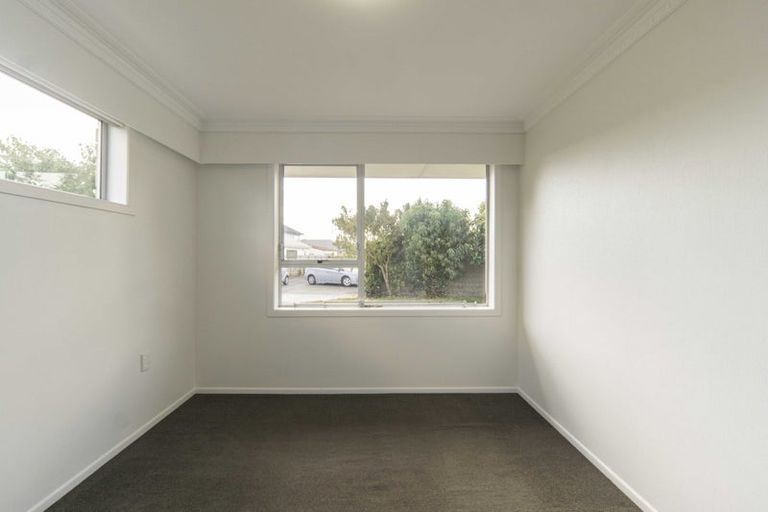 Photo of property in 142 Clarkin Road, Fairfield, Hamilton, 3214