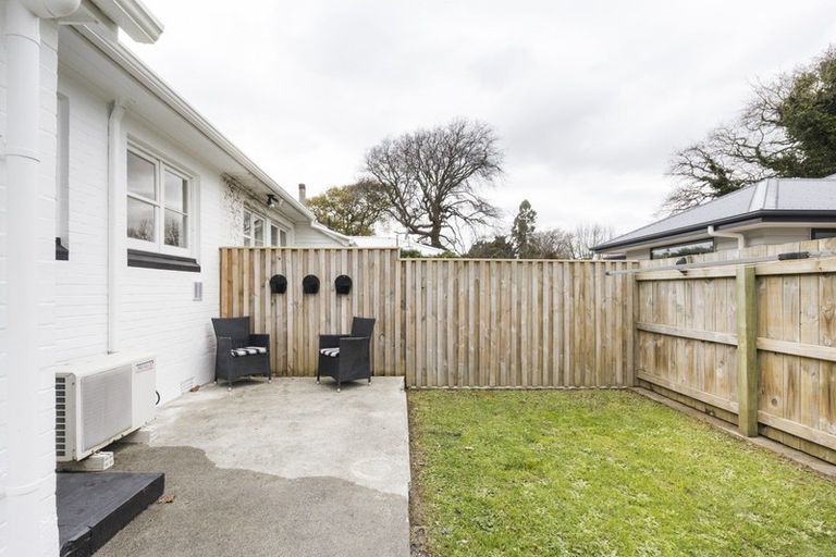 Photo of property in 532 Featherston Street, Roslyn, Palmerston North, 4414