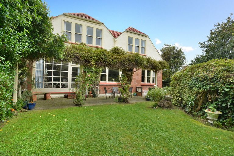 Photo of property in 199 Musselburgh Rise, Andersons Bay, Dunedin, 9013