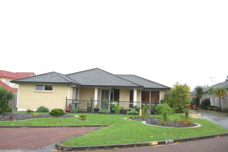 Photo of property in 2a Moyle Place, Manurewa, Auckland, 2105