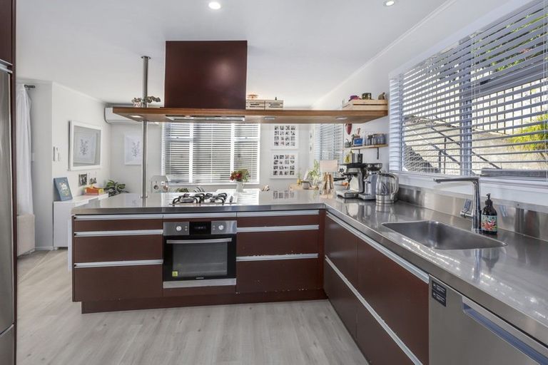 Photo of property in 1 The Spinney, Titahi Bay, Porirua, 5022