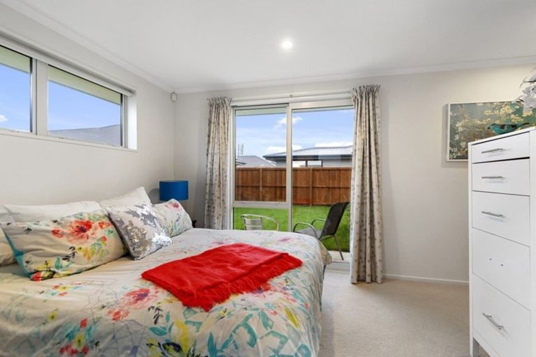 Photo of property in 33 Chandler Way, Rolleston, 7615