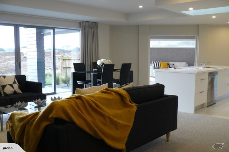 Photo of property in 5 Ashwood Lane, Bell Block, New Plymouth, 4312