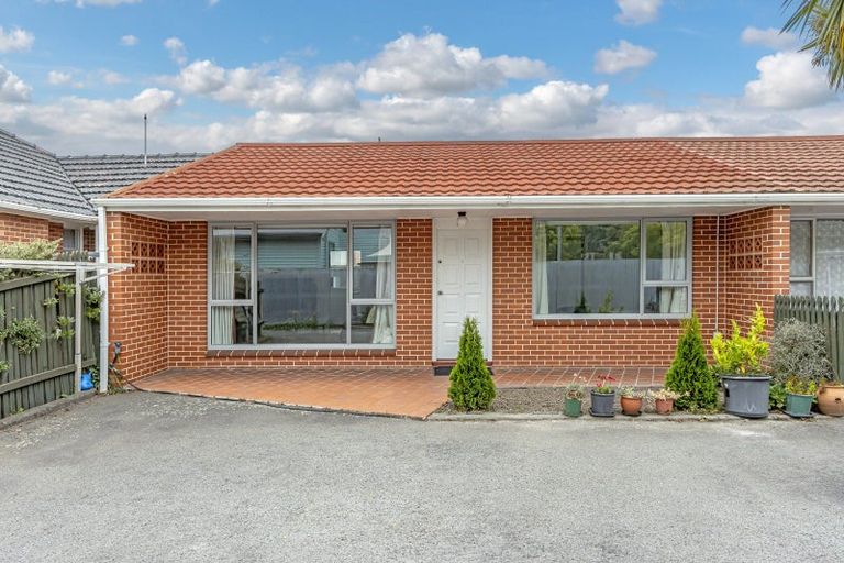 Photo of property in 2/5 Clyde Road, Upper Riccarton, Christchurch, 8041