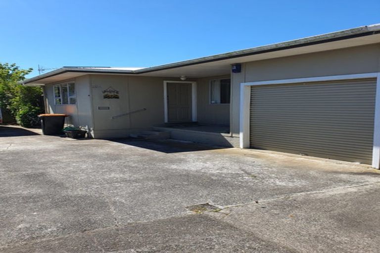 Photo of property in 15 Meadowbrook Drive, Cloverlea, Palmerston North, 4412