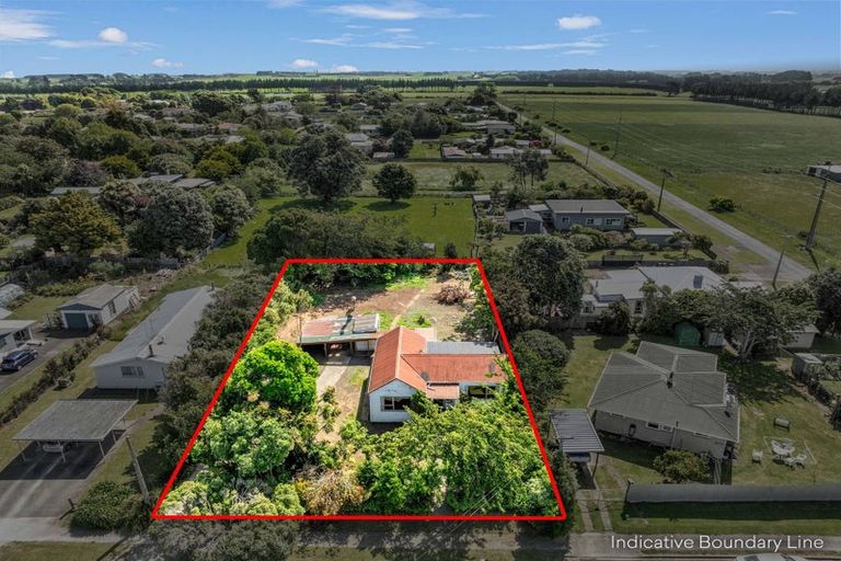 Photo of property in 41 Gloag Street, Waverley, 4510