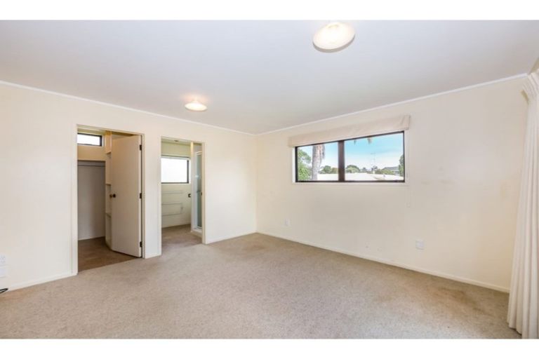 Photo of property in 28 Kauri Crescent, Snells Beach, 0920