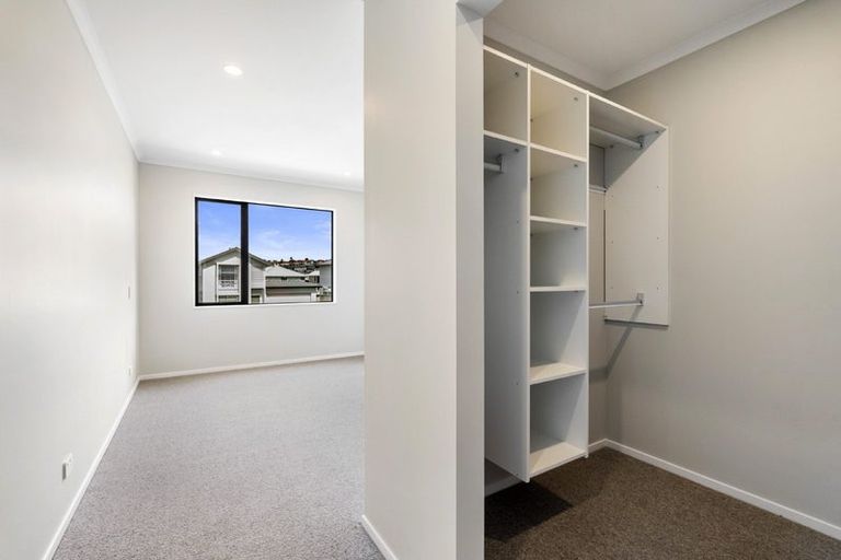 Photo of property in 28b Kukuwai Avenue, Red Beach, 0932