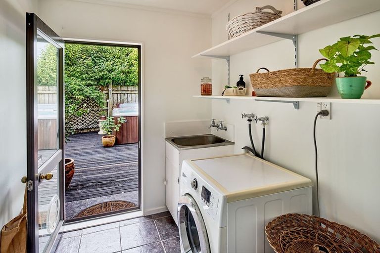 Photo of property in 110 School Road, Te Horo, Otaki, 5582