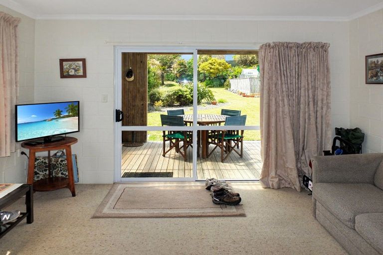Photo of property in 31 Nash Parade, Foxton Beach, Foxton, 4815