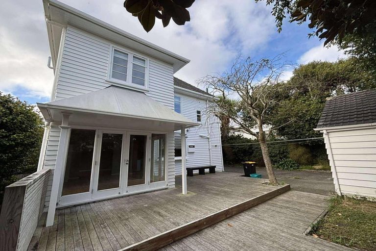 Photo of property in 72 Cashmere Avenue, Khandallah, Wellington, 6035