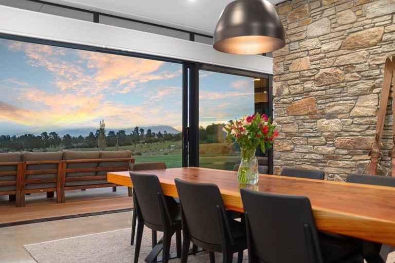 Photo of property in 140 Mill Road, Oxford, 7430