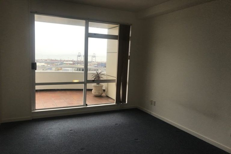 Photo of property in 4 Short Street, Waitara, 4320