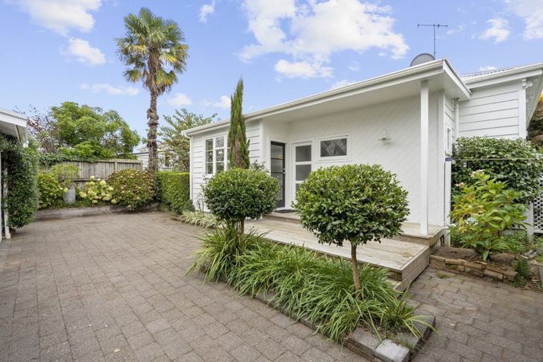 Photo of property in 81 Williams Street, Cambridge, 3434