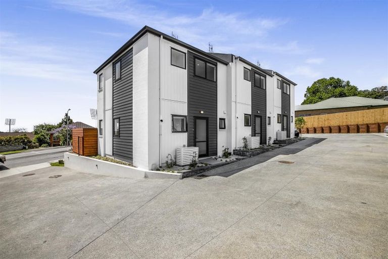 Photo of property in 13a East Street, Pukekohe, 2120