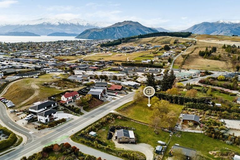 Photo of property in 37 Aurora Lane, Wanaka, 9305