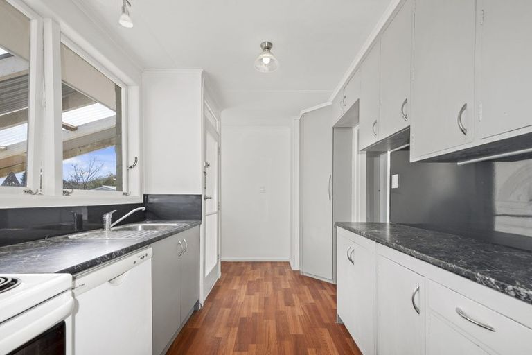 Photo of property in 8 Kahu Street, Utuhina, Rotorua, 3015