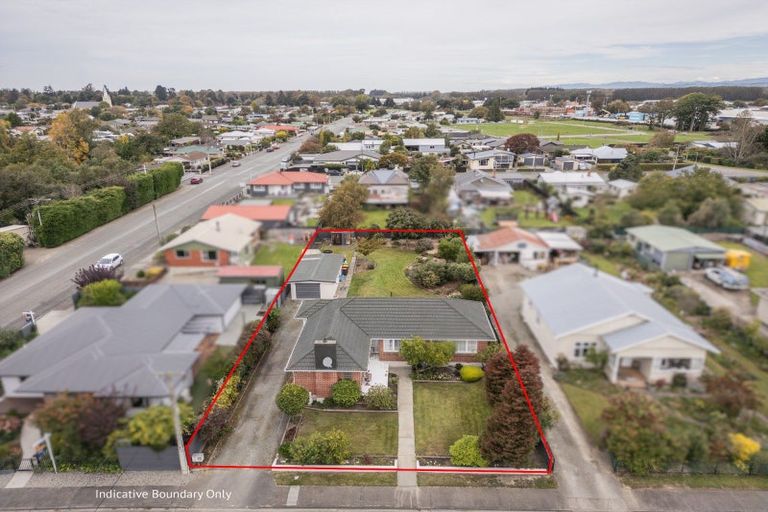 Photo of property in 12 Richard Pearse Drive, Temuka, 7920