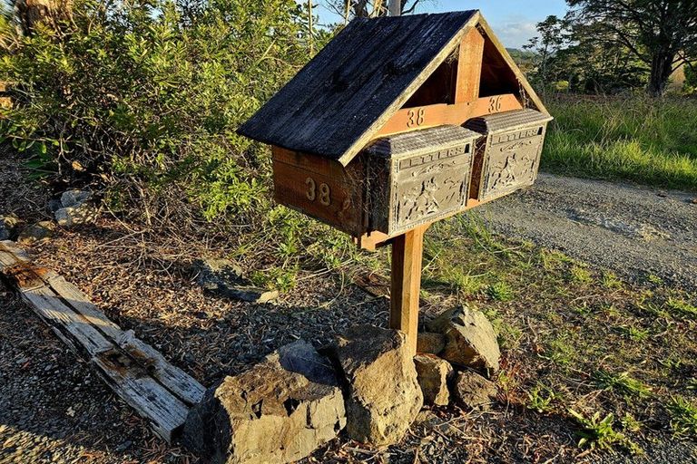 Photo of property in 38 Jeffs Road, Dairy Flat, Albany, 0794