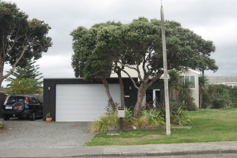 Photo of property in 7 Newry Road, Raumati Beach, Paraparaumu, 5032