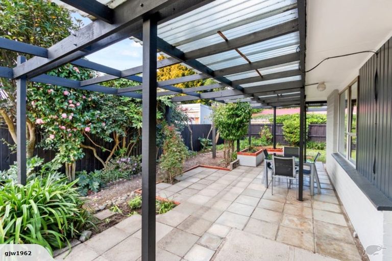 Photo of property in 2/366 Yaldhurst Road, Russley, Christchurch, 8042