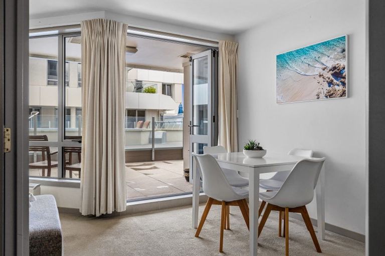 Photo of property in Anchorage Apartments, 221/36 Victoria Road, Mount Maunganui, 3116
