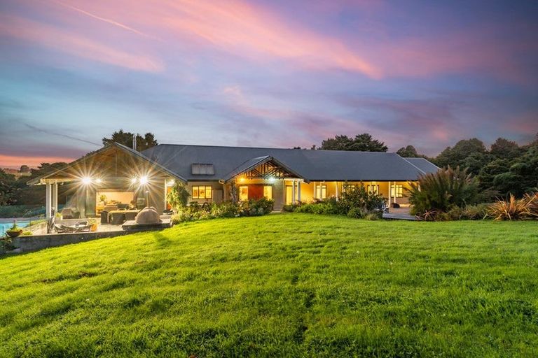 Photo of property in 36 Hoeke Road, Carrington, Carterton, 5791