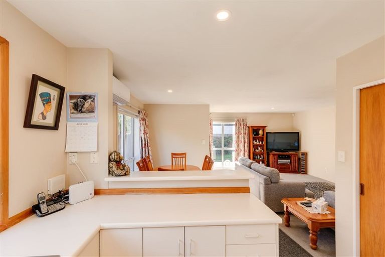 Photo of property in 1/126 Pages Road, Wainoni, Christchurch, 8061