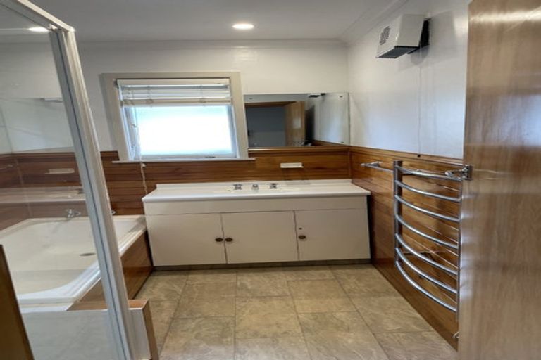 Photo of property in 24 Longmuir Street, Ilam, Christchurch, 8041