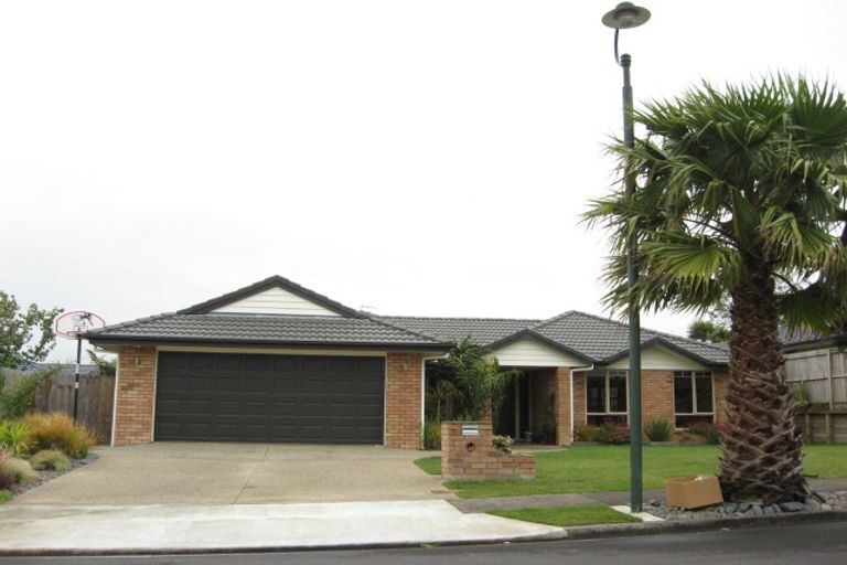 Photo of property in 33 Parkhaven Drive, Rosehill, Papakura, 2113