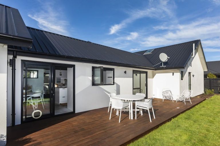 Photo of property in 6 Elba Crescent, Halswell, Christchurch, 8025