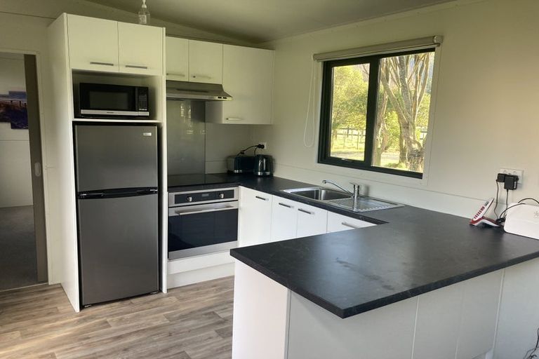 Photo of property in 2/1100a Coast Road, Wainuiomata Coast, Wainuiomata, 5373