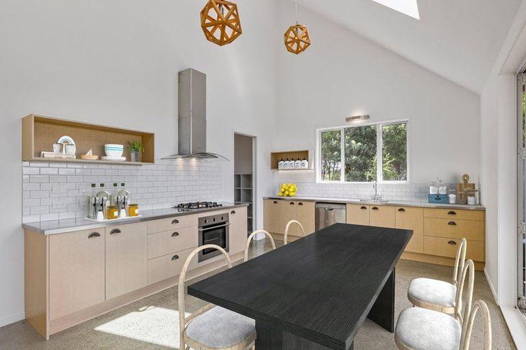 Photo of property in 8 Daphne Place, Mangawhai, 0505