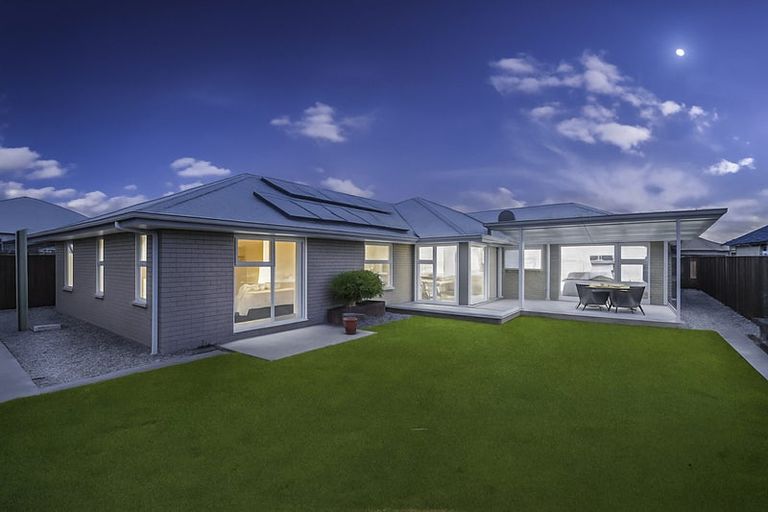 Photo of property in 19 Sovereign Boulevard, Kaiapoi, 7630