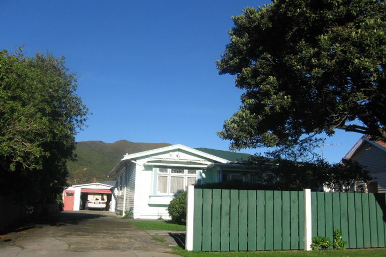 Photo of property in 73 Cambridge Terrace, Waterloo, Lower Hutt, 5011